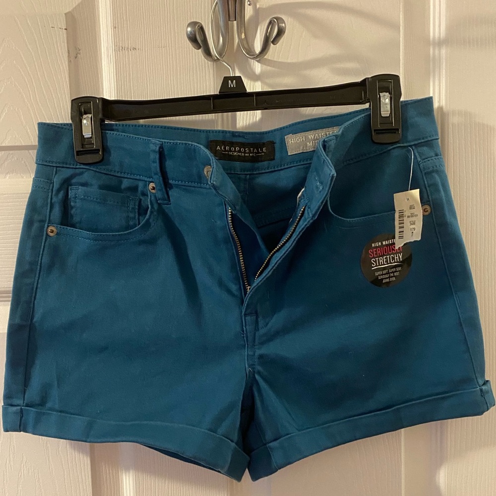 NWT aero shorts size 6